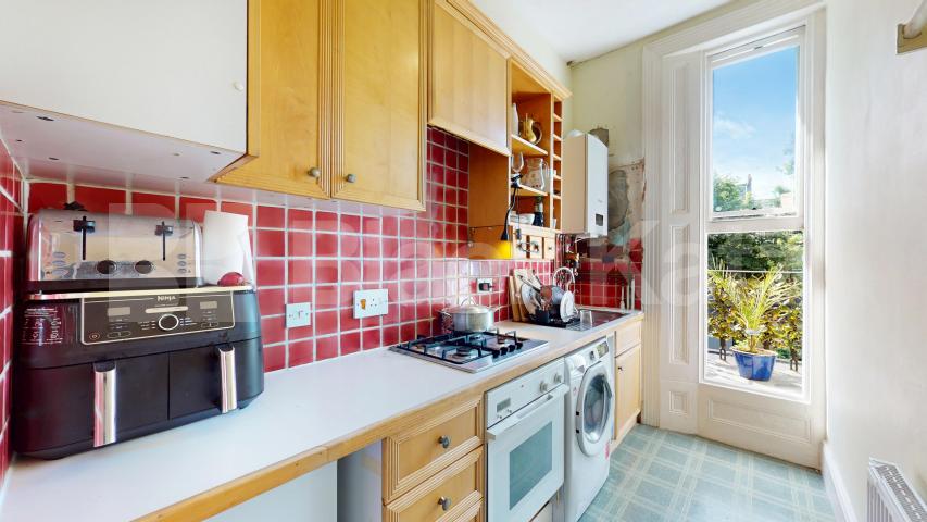 			1 Bedroom, 1 bath, 1 reception Flat			 Elsham Road, Holland Park/Kensington Olympia
